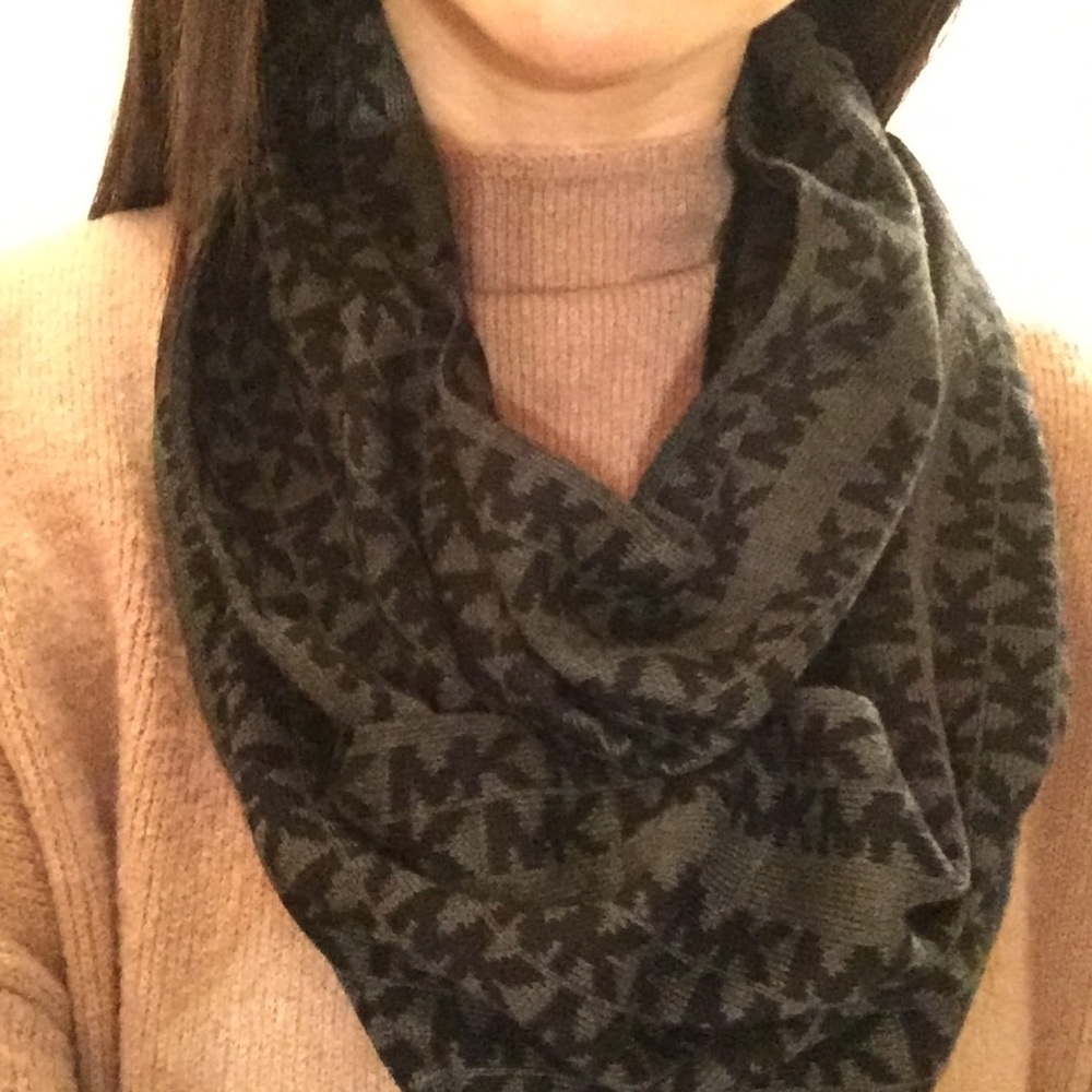 Michael Kors infinity scarf
